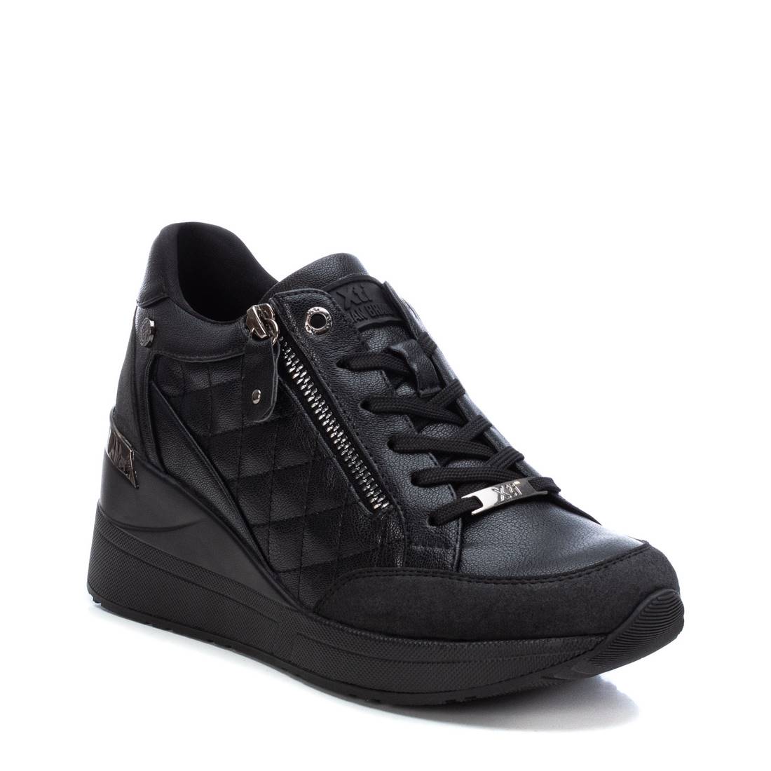 Castile Black Sneakers