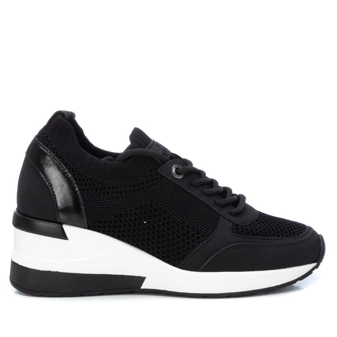 Malaga Black Sneakers