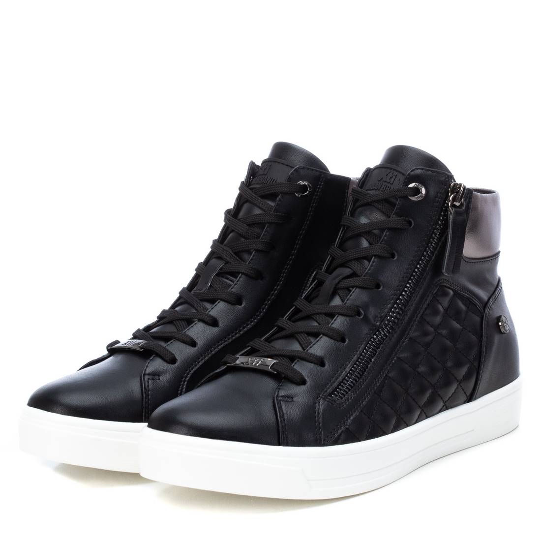 Galera Black Sneakers