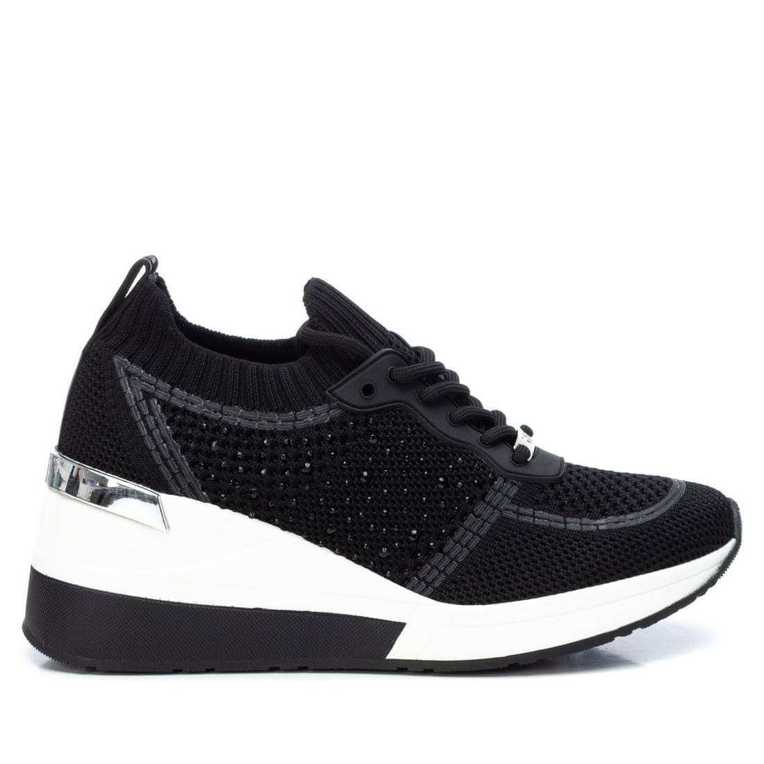 Avila Black Sneakers